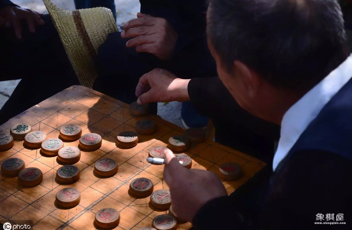 象棋大厅一个人怎么刷