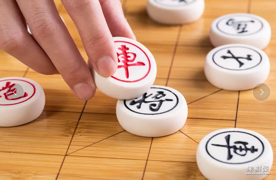 象棋的样子是不是圆柱体
