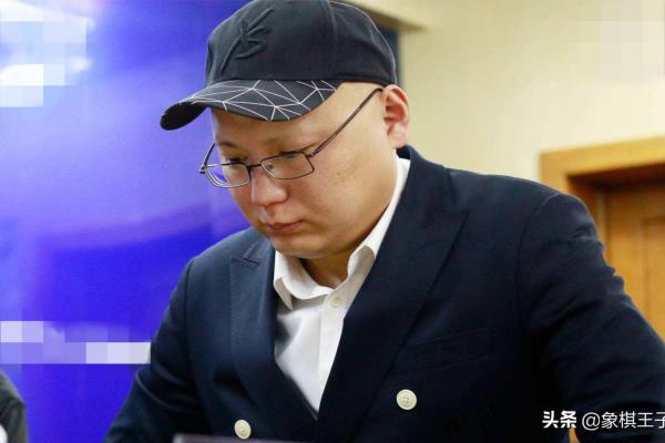 象棋软件主播帽子哥（象棋软件主播帽子哥，如何用智慧征服棋盘）.