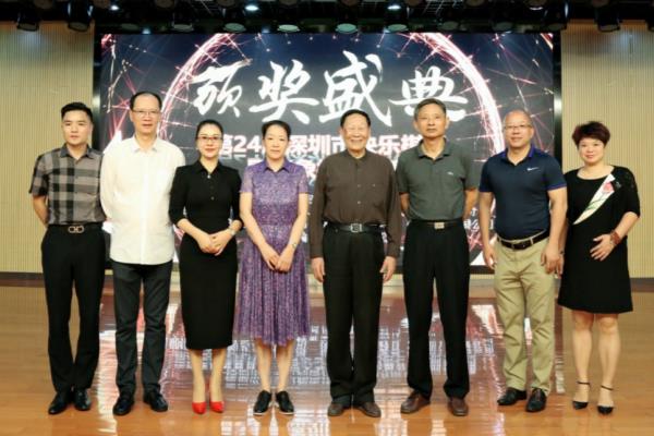 新加坡小学生国际象棋大赛（小学生挑战国际象棋大师，新加坡大赛谁与争锋）.