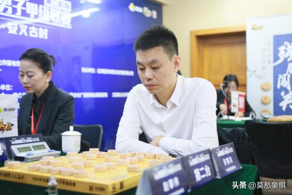 中国最年轻的象棋大师（谁是中国最年轻的象棋大师）.