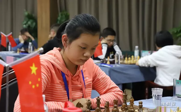 两个象棋的象表情包