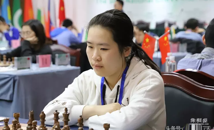 两个象棋的象表情包