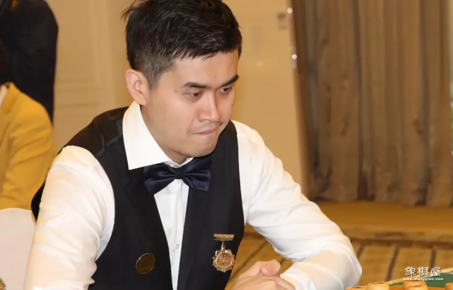象棋大师王铿图片