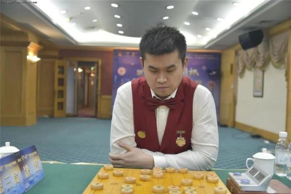 王天一棋力相当于评测业几水平（王天一棋力相当于国际象棋大师几水平）.