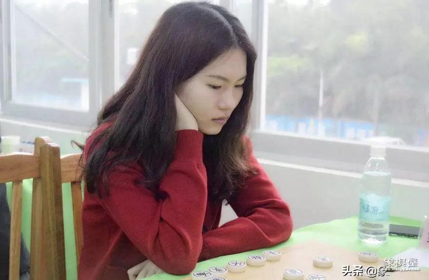 象棋大师何媛有没有人想你