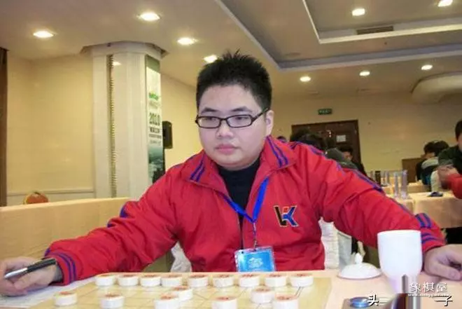 王天一的师父是张强吗