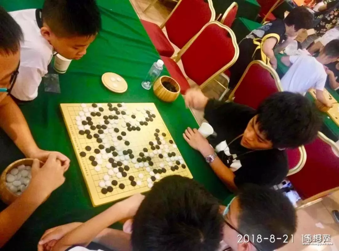 全国少儿围棋大赛齐聚