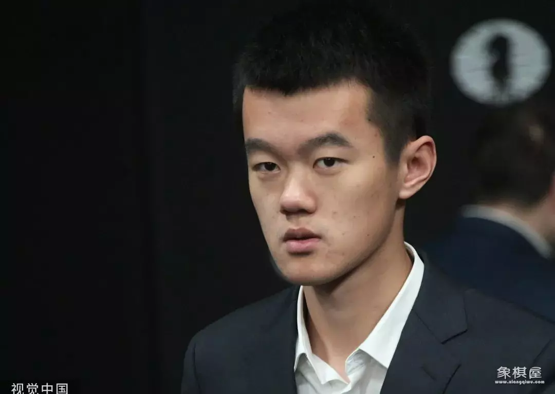 国际象棋大师丁立人