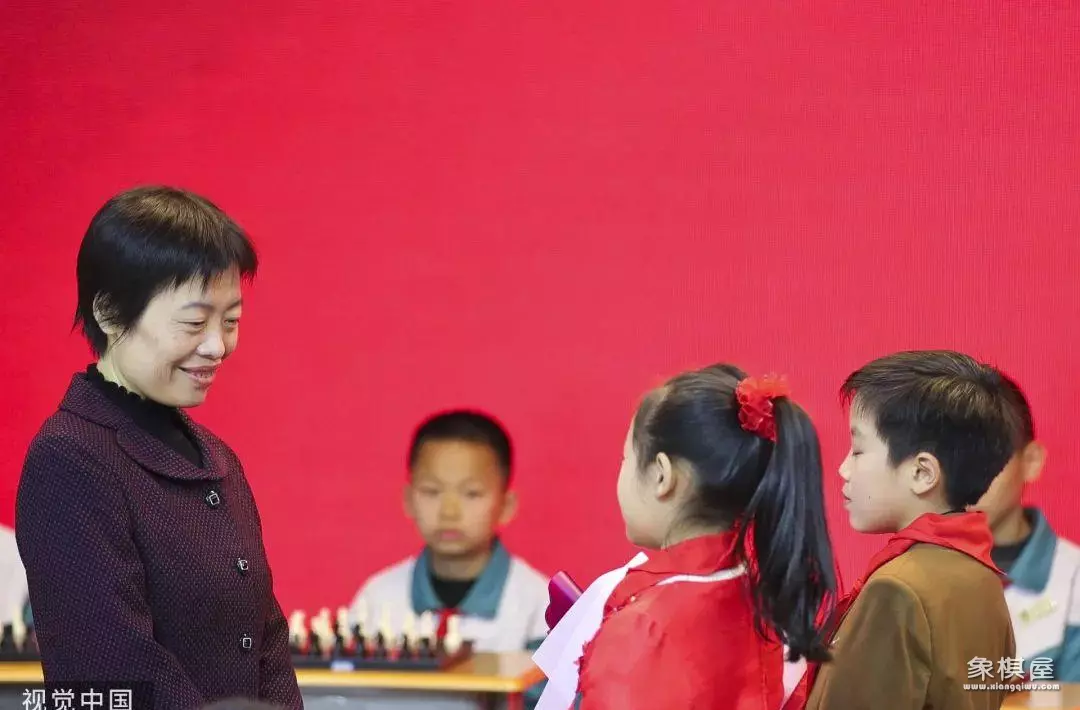 国际象棋大师丁立人