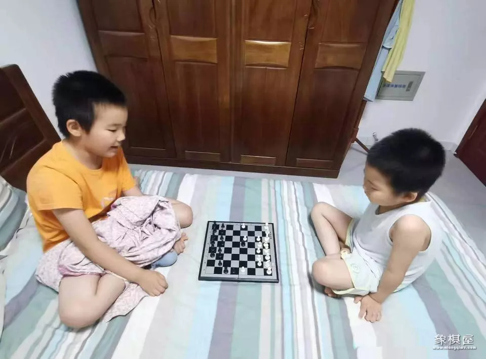 翻象棋的大小排列