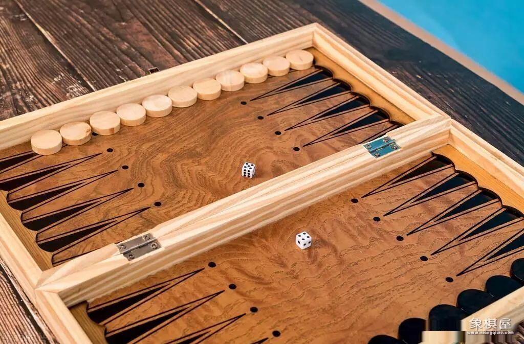 关于双人棋的游戏