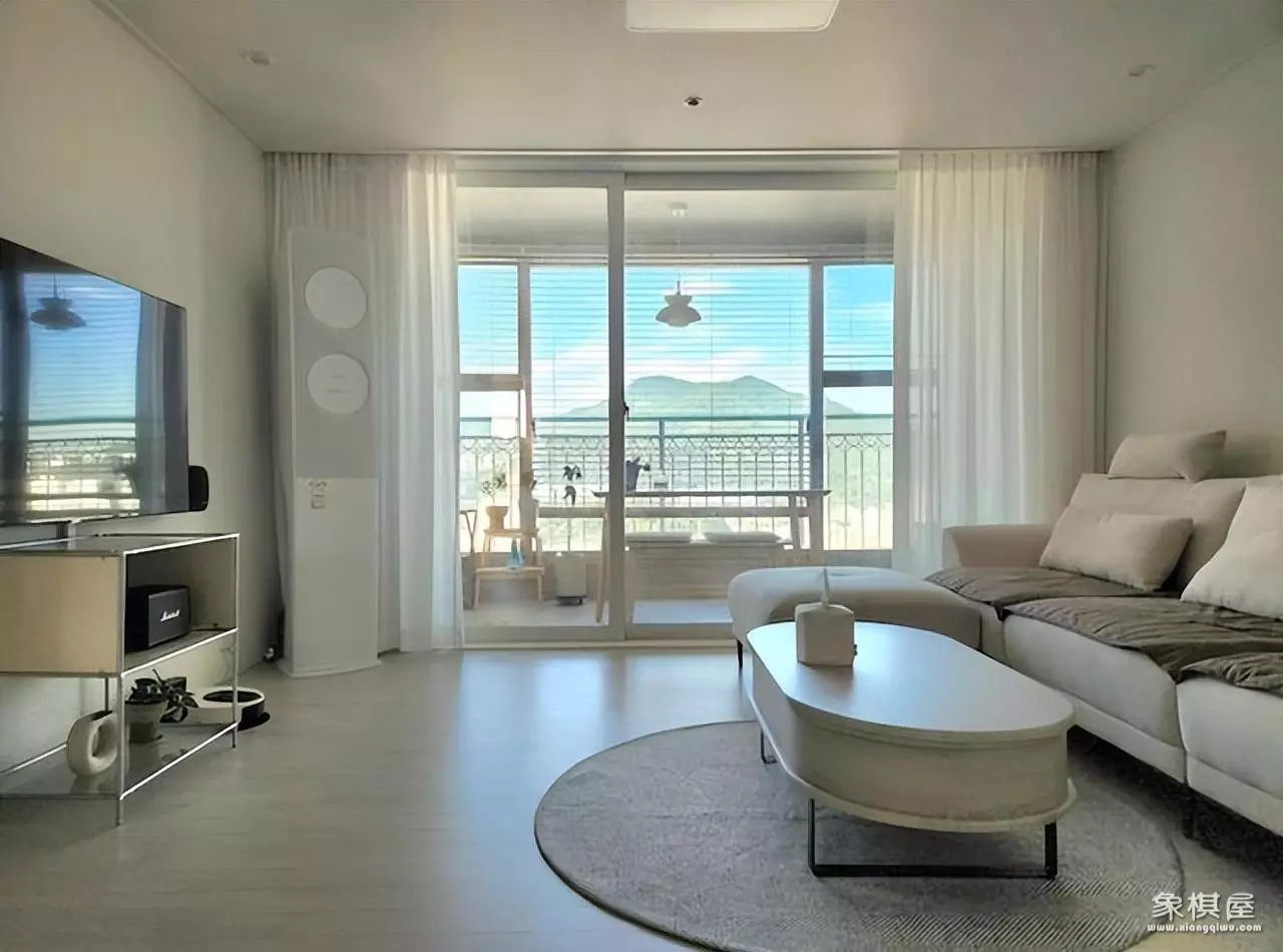 窗明几净下一句是什么