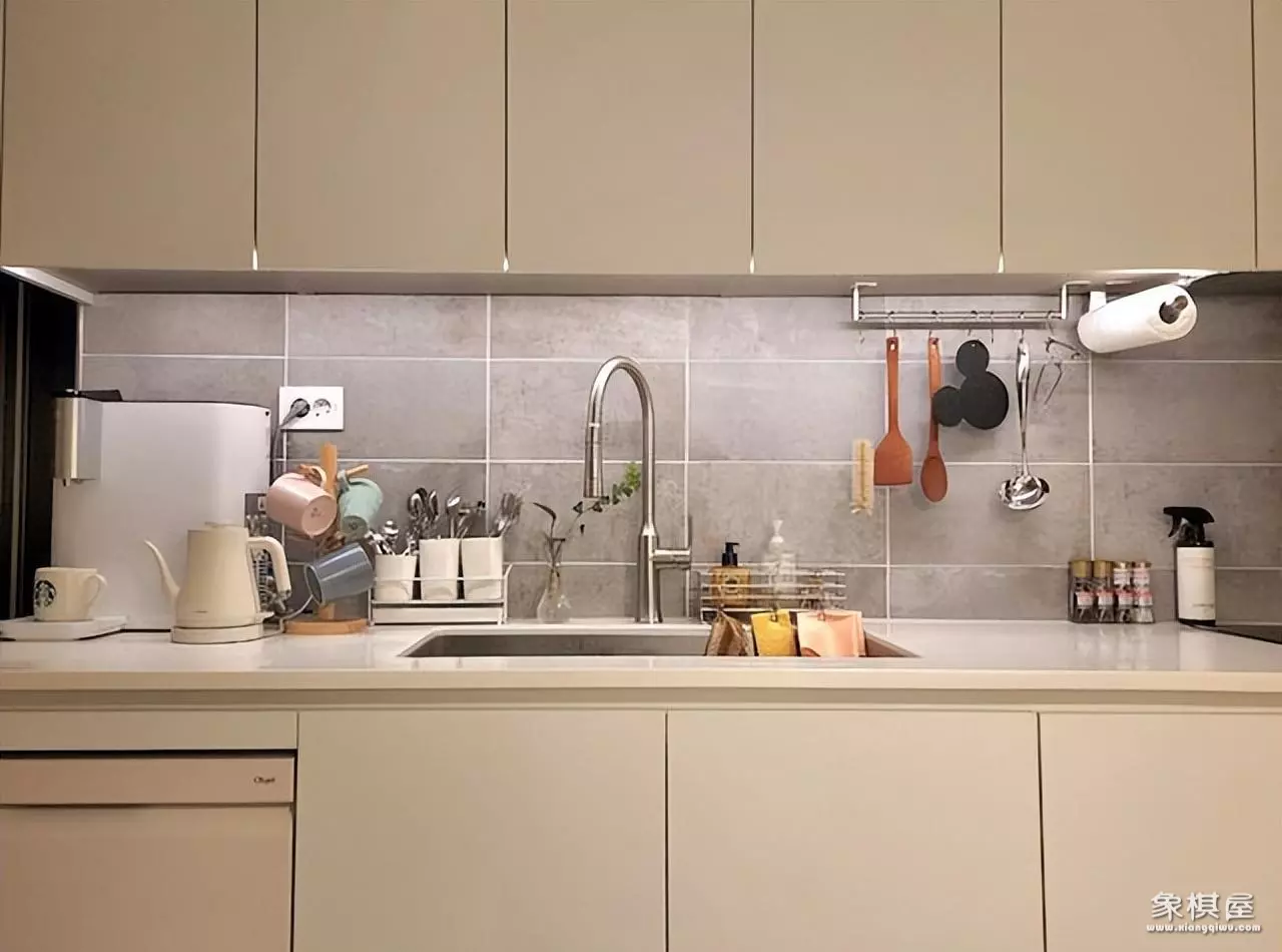 窗明几净下一句是什么