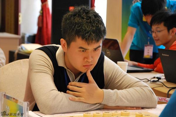 王天一公园碰到最强大爷.