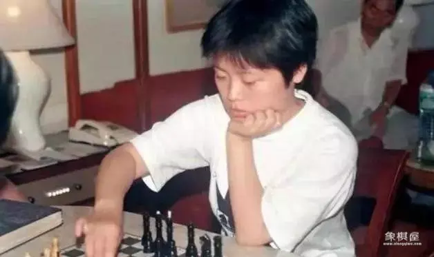 国际象棋还是中国象棋变化多