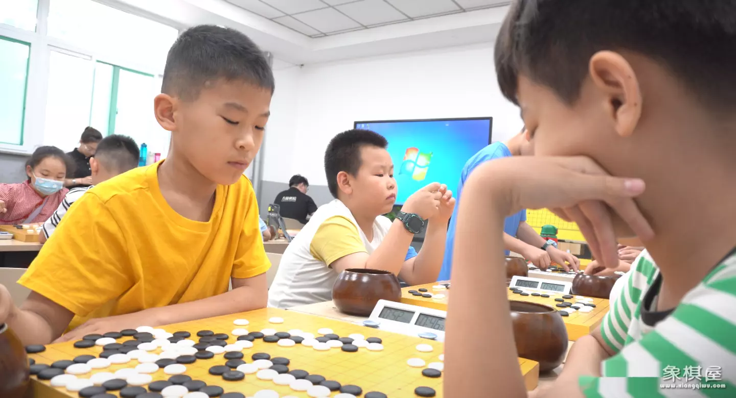 儿童学象棋和围棋哪个好