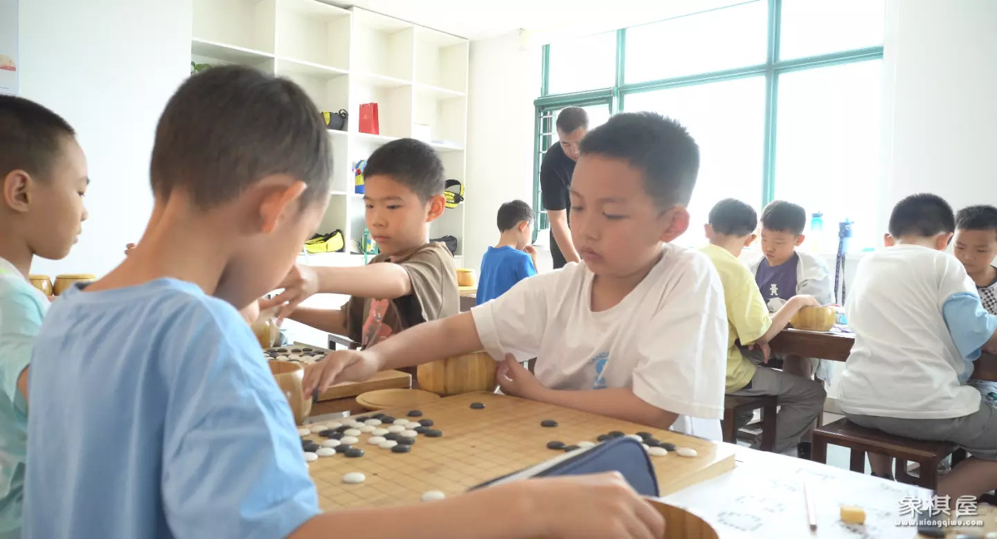儿童学象棋和围棋哪个好