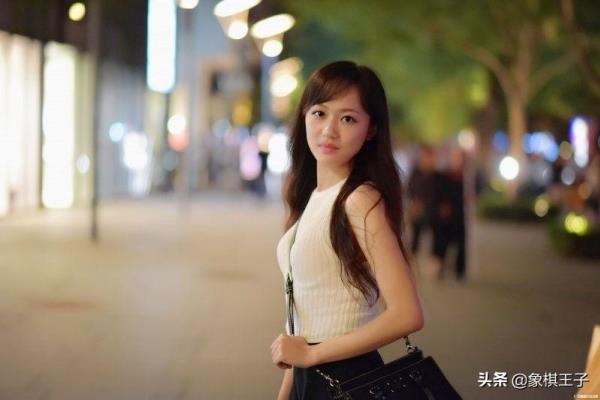 象棋美女时凤兰的丈夫是谁（揭秘时凤兰的神秘丈夫，竟然是他）.