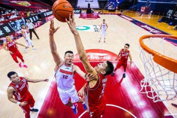 苏伟训斥王薪凯（苏伟的严厉斥责能否让王薪凯警醒）.