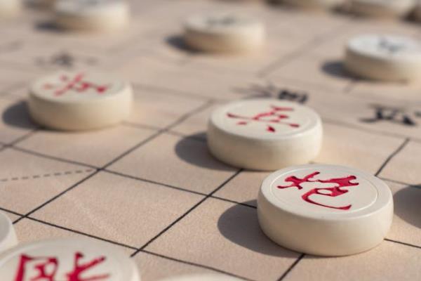 日本将棋和中国象棋有什么区别（日本将棋与中国象棋，哪个更考验智慧）.