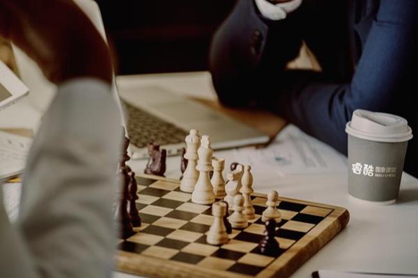 国际象棋等级分计算公式（揭开国际象棋等级分计算公式的神秘面纱）.