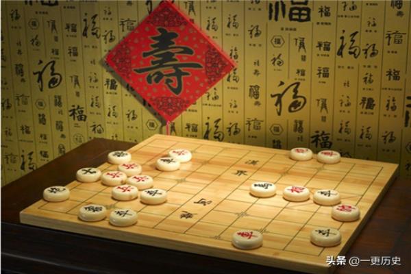 中国象棋的由来及发展史（为何中国象棋能成为千年传承的智力竞技）.