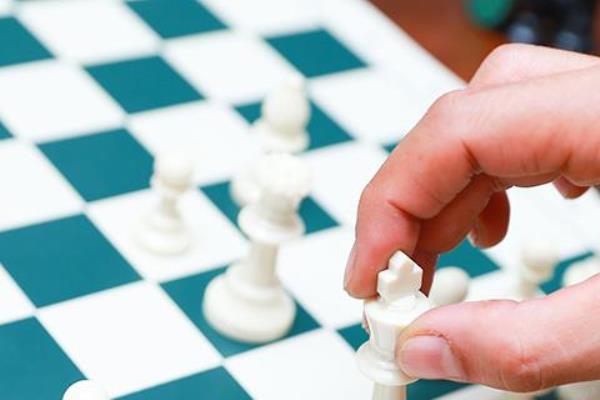 html中国象棋棋盘代码（HTML 打造的中国象棋棋盘，是否惊艳了你的眼球）.