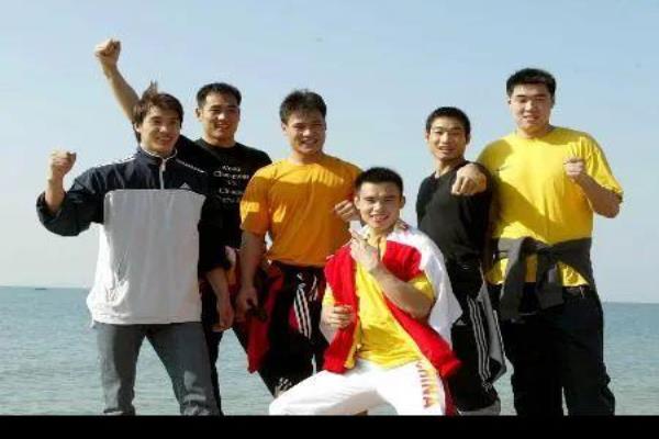 风刀霜剑残局破解步骤（如何在风刀霜剑的残局中逆袭，赢得胜利）.