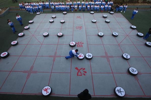 象棋对弈中,双方将帅能否照面( )A能B不能C两者兼可.