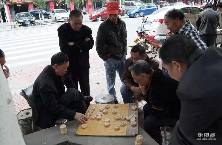 路边摆象棋有什么套路