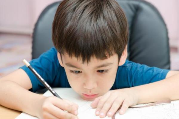 象棋玩不好是笨么（玩不好象棋真的是智商问题吗）.