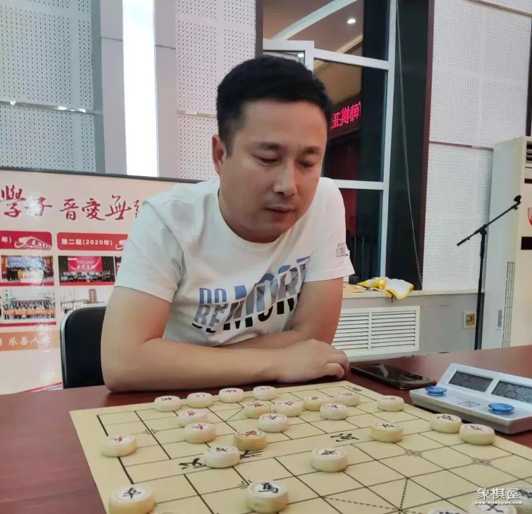 象棋梁辉远