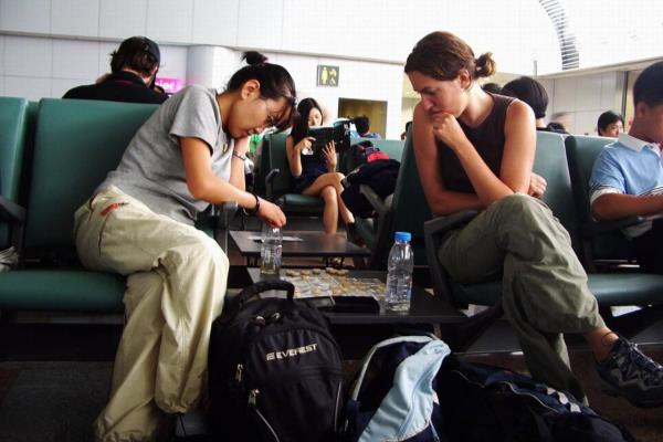 天天象棋小依依是谁的女儿啊（神秘棋手小依依的身份揭秘，她究竟是哪位名家的女儿）.