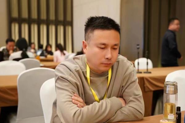 象棋梁辉远（谁是象棋界的梁辉远）.