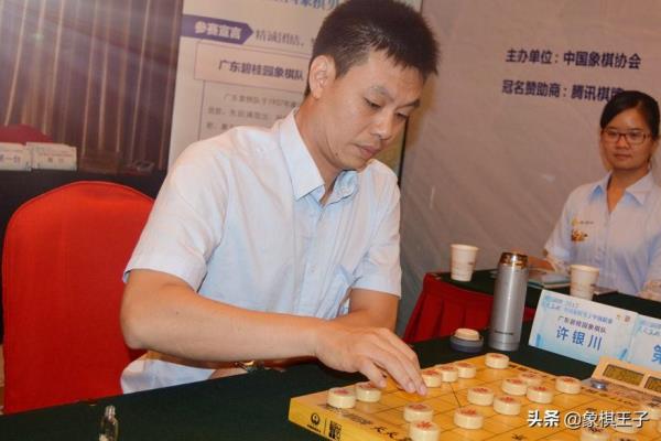 胡荣华和许银川的精彩对决（胡荣华与许银川，棋坛巅峰对决，谁将更胜一筹）.