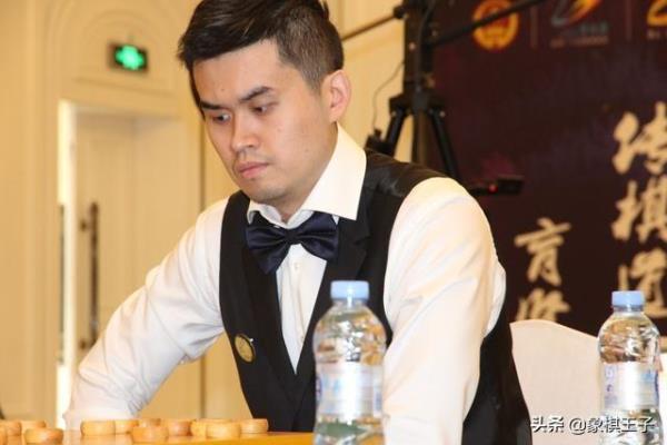 象棋一个车一个炮对一个车怎么赢（如何在象棋中以一车一炮击败一个车）.