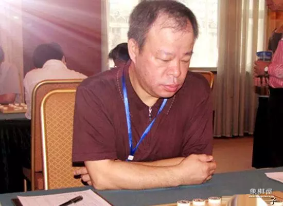 胡荣华弃双马获胜