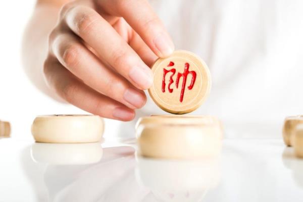 象棋高手残局推演攻略（如何破解残局成为象棋高手）.