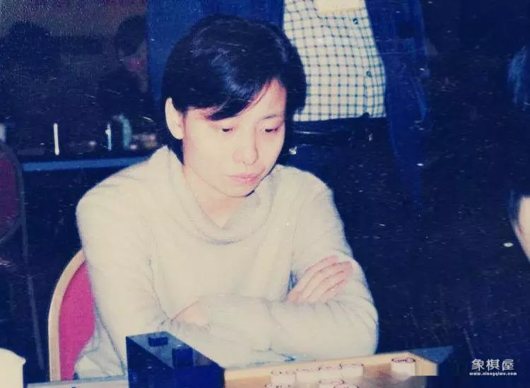 象棋女子特级大师美女