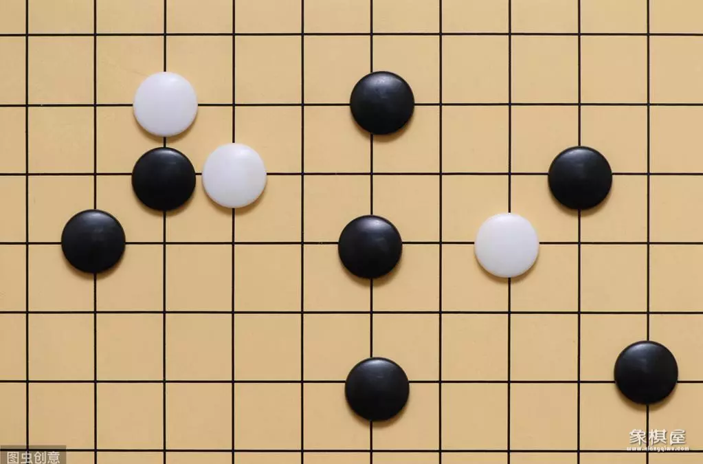 围棋国际象棋哪个更锻炼思维