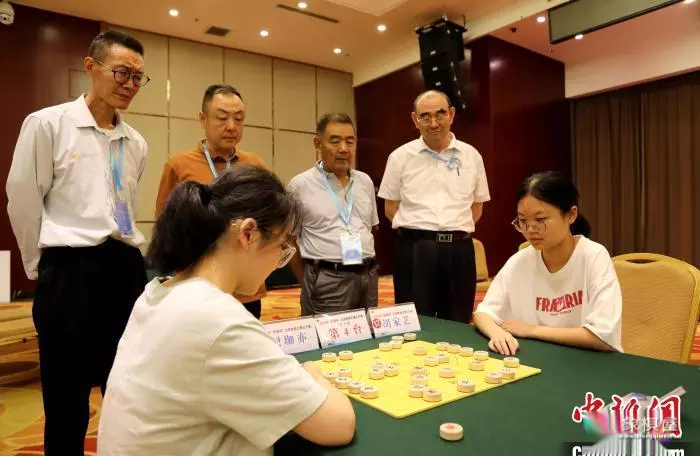 开展象棋比赛活动