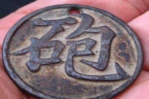 象棋炮和砲有什么区别（揭秘炮与砲的神秘差异，为何它们如此不同）.