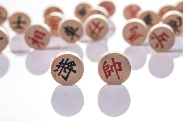 象棋开局先手跳马怎么玩的（先手跳马，如何开局制胜象棋）.