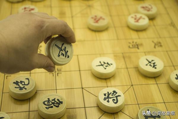 中国象棋怎样才能下过高手（如何破解高手布局，一举夺得中国象棋胜利）.