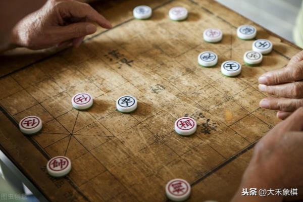 中国象棋简介简短（你是否了解这古老而迷人的棋类游戏）