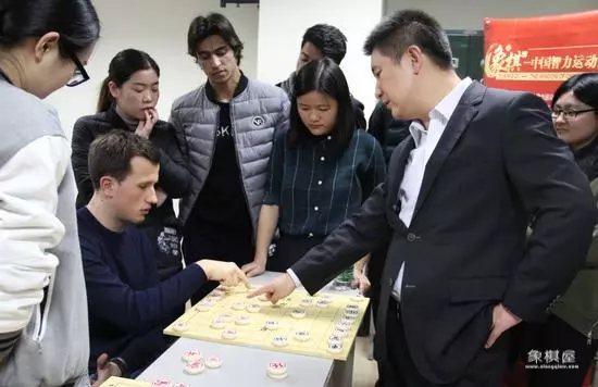 诸葛美象棋大师简介资料及图片
