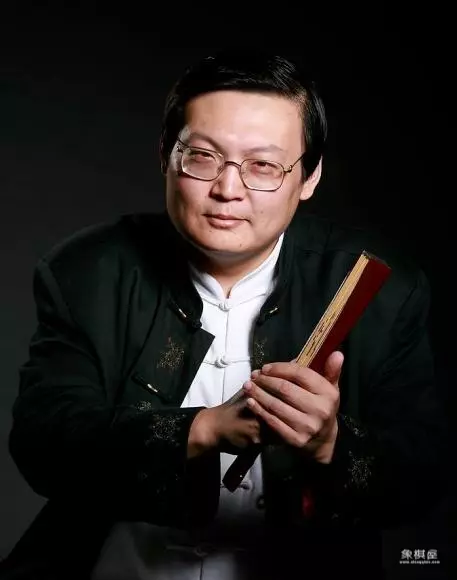 象棋和围棋哪个好