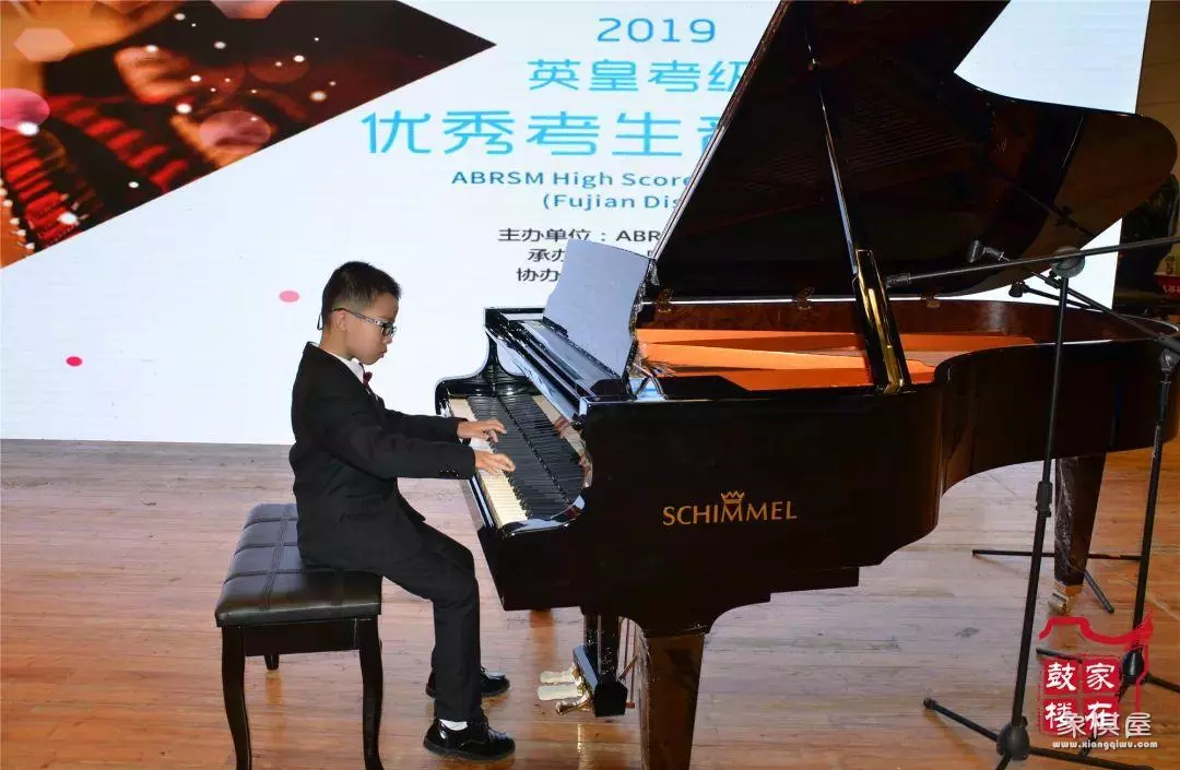 有年纪大还去考象棋棋士