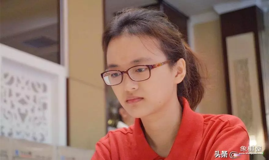 象棋大师唐丹照片